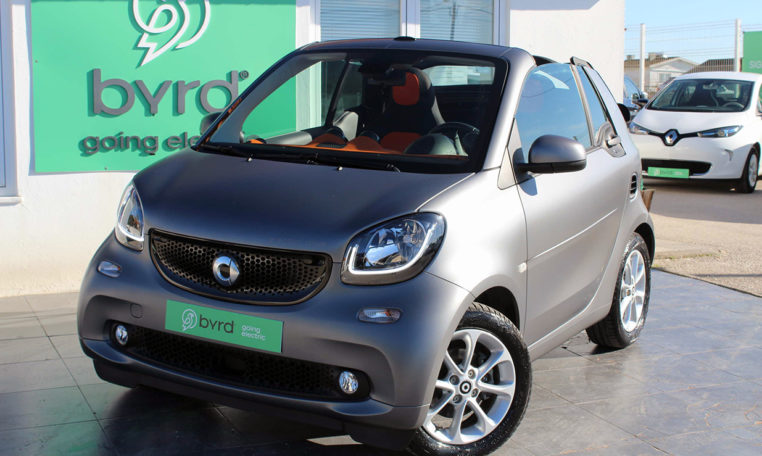 Carro eléctrico - Smart ForTwo ED Cabrio - ByrdStore